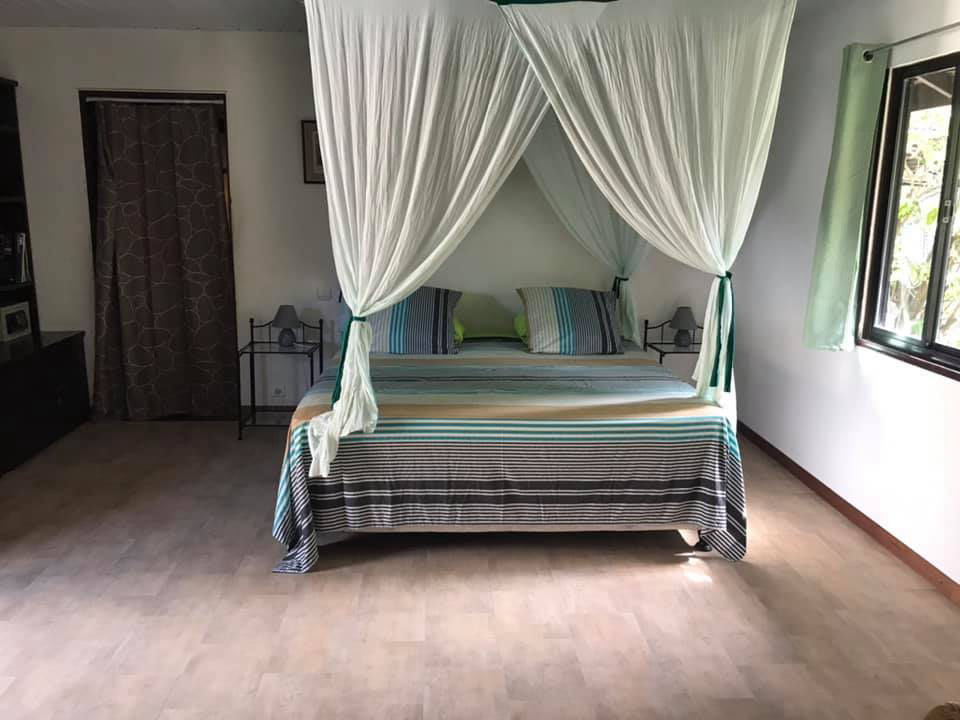 location moorea airbnb